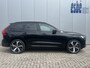 Volvo XC60 2.0 T6 350 Pk Plug-in hybrid AWD Plus Dark Long Range Navigatie Panoramadak 21 Inch Velgen Harman Kardon Audio Stoelverwarming Stuurverwarming Pilot Assist ACC Adaptieve Cruise Control Elektrische Stoelen Camera Extra Getint Glas 1e Eigenaar
