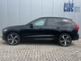 Volvo XC60 2.0 T6 350 Pk Plug-in hybrid AWD Plus Dark Long Range Navigatie Panoramadak 21 Inch Velgen Harman Kardon Audio Stoelverwarming Stuurverwarming Pilot Assist ACC Adaptieve Cruise Control Elektrische Stoelen Camera Extra Getint Glas 1e Eigenaar
