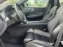 Volvo XC60 2.0 T6 350 Pk Plug-in hybrid AWD Plus Dark Long Range Navigatie Panoramadak 21 Inch Velgen Harman Kardon Audio Stoelverwarming Stuurverwarming Pilot Assist ACC Adaptieve Cruise Control Elektrische Stoelen Camera Extra Getint Glas 1e Eigenaar