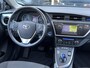 Toyota Auris 1.8 Hybrid Dynamic | Navigatie, Parkeersensoren, Stoelverwarming, Cruise control, 17 inch, Camera