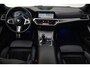 BMW 3-Serie 318iA M-SPORT Edition FULL LED | CARPLAY | NAVI | DAB | HIFI | SPORTSTOELEN | CRUISE | PDC V+A | LMV 19''