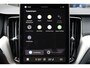 Volvo XC60 T8 Recharge AWD Ultra Black Edition Exec - Luchtvering - Panorama/schuifdak - IntelliSafe Assist & Surround - 360º Camera - Bowers & Wilkins audio - Adaptieve LED koplampen - Verwarmde voorstoelen, stuur & achterbank - Parkeersensoren voor & achter - Elektr. bedienb. voorstoelen met geheugen - Head up display - Draadloze tel. lader - Extra getint glas - 21' LMV