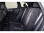 Volvo XC60 T8 Recharge AWD Ultra Black Edition Exec - Luchtvering - Panorama/schuifdak - IntelliSafe Assist & Surround - 360º Camera - Bowers & Wilkins audio - Adaptieve LED koplampen - Verwarmde voorstoelen, stuur & achterbank - Parkeersensoren voor & achter - Elektr. bedienb. voorstoelen met geheugen - Head up display - Draadloze tel. lader - Extra getint glas - 21' LMV