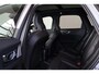 Volvo XC60 T8 Recharge AWD Ultra Black Edition Exec - Luchtvering - Panorama/schuifdak - IntelliSafe Assist & Surround - 360º Camera - Bowers & Wilkins audio - Adaptieve LED koplampen - Verwarmde voorstoelen, stuur & achterbank - Parkeersensoren voor & achter - Elektr. bedienb. voorstoelen met geheugen - Head up display - Draadloze tel. lader - Extra getint glas - 21' LMV