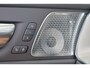 Volvo XC60 T8 Recharge AWD Ultra Black Edition Exec - Luchtvering - Panorama/schuifdak - IntelliSafe Assist & Surround - 360º Camera - Bowers & Wilkins audio - Adaptieve LED koplampen - Verwarmde voorstoelen, stuur & achterbank - Parkeersensoren voor & achter - Elektr. bedienb. voorstoelen met geheugen - Head up display - Draadloze tel. lader - Extra getint glas - 21' LMV