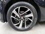 Peugeot 108 1.0 VTi 68pk 5D TOP! Collection | Roland Garros | Softtop | Apple carplay / Android auto | LM velgen | Camera | Keyless entry | NAP | Rijklaar prijs!
