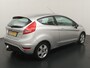 Ford Fiesta 1.25 82PK Ghia | Clima | Voorruitverwarming | Trekhaak | Parkeersensoren |
