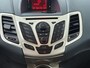 Ford Fiesta 1.25 82PK Ghia | Clima | Voorruitverwarming | Trekhaak | Parkeersensoren |