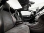 Mercedes-Benz CLA 180 AMG Sport Automaat (SCHUIFDAK, GROOT NAVI, LEDER/ALCANTARA, SPORTSTOELEN, GETINT GLAS, CRUISE, NIEUWE APK, NIEUWSTAAT)