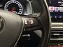 Volkswagen Polo 1.0 TSI Sportline (APPLE CARPLAY, GROOT NAVI, CLIMATE, STOELVERWARMING, SPORTSTOELEN, CRUISE, PARKEERSENSOREN, LM VELGEN, NIEUWE APK, NIEUWSTAAT)