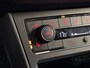 Volkswagen Polo 1.0 TSI Sportline (APPLE CARPLAY, GROOT NAVI, CLIMATE, STOELVERWARMING, SPORTSTOELEN, CRUISE, PARKEERSENSOREN, LM VELGEN, NIEUWE APK, NIEUWSTAAT)
