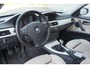BMW 3-Serie 318i Corporate Lease Luxury Line Climate / Navi / Cruise / Leder / Parkeers. / Lm velgen / NAP