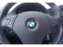 BMW 3-Serie 318i Corporate Lease Luxury Line Climate / Navi / Cruise / Leder / Parkeers. / Lm velgen / NAP