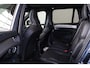 Volvo XC90 T8 Recharge AWD Ultra Dark Exec. Ed. - Luchtvering - Panorama/schuifdak - IntelliSafe Assist & Surround - 360º Camera - Bowers & Wilkins audio - Adaptieve LED koplampen - Verwarmde voorstoelen, stuur & achterbank - Parkeersensoren voor & achter - Elektr. bedienb. voorstoelen met geheugen - Geventileerde voorstoelen - Head up display - Draadloze tel. lader - Extra getint glas - Inklapbare trekhaak - 22' LMV