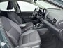 Toyota Yaris 1.5 Hybrid 115 Dynamic | Apple Carplay / Android Auto | Dodehoek detectie | Parkeersensoren voor/achter | Stoel-/stuurverwarming | Adaptive Cruise | Clima | Keyless | Camera | 16 inch