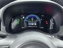 Toyota Yaris 1.5 Hybrid 115 Dynamic | Apple Carplay / Android Auto | Dodehoek detectie | Parkeersensoren voor/achter | Stoel-/stuurverwarming | Adaptive Cruise | Clima | Keyless | Camera | 16 inch