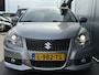 Suzuki Kizashi BWJ 2011 2.4 179 PK Sport AUTOMAAT | PANO | LEDER | CAMERA | STOELVERW. | ELKETR. STOELEN | KEYLESS | NAVI | CLIMA | CRUISE | LMV | PDC