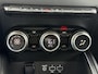 Renault Clio 1.0 TCe Intens Navi|LED|Clima|Cruise|PDC|Carplay|Elek ramen|N.A.P|APK tot 01-2027