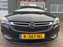 Opel Astra 1.0 Business+ met parkeersensoren en navigatie en cruise controle en bluetooth telefoon / media