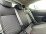 Opel Astra 1.0 Business+ met parkeersensoren en navigatie en cruise controle en bluetooth telefoon / media