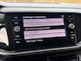 Volkswagen T-Cross 1.0 TSI R-line exterieur | Airconditioning | Cruise control adaptief | Dodehoek detectie | DAB ontvanger | Navigatiesysteem | Apple CarPlay/Android Auto | Parkeersensoren voor en achter