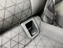 Volkswagen T-Cross 1.0 TSI R-line exterieur | Airconditioning | Cruise control adaptief | Dodehoek detectie | DAB ontvanger | Navigatiesysteem | Apple CarPlay/Android Auto | Parkeersensoren voor en achter