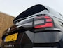Volkswagen T-Cross 1.0 TSI R-line exterieur | Airconditioning | Cruise control adaptief | Dodehoek detectie | DAB ontvanger | Navigatiesysteem | Apple CarPlay/Android Auto | Parkeersensoren voor en achter