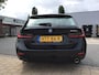 BMW 3-Serie Touring 330e Business Edition Plus I 293PK I Camera I Trekhaak I Ambiente I Full Led I Stoel & Stuurverw. I Half/Leder