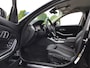BMW 3-Serie Touring 330e Business Edition Plus I 293PK I Camera I Trekhaak I Ambiente I Full Led I Stoel & Stuurverw. I Half/Leder