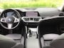 BMW 3-Serie Touring 330e Business Edition Plus I 293PK I Camera I Trekhaak I Ambiente I Full Led I Stoel & Stuurverw. I Half/Leder