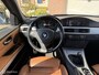 BMW 3-Serie Touring 320i LCI 170PK M-Pakket ORG NED Sportstoelen Stoelverwarming Trekhaak