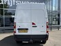 Renault Master T35 2.3 dCi 135 L2H2 | Navi | Carplay | Camera | Trekhaak | PDC