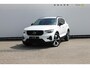 Volvo XC40 B3 177PK Automaat Plus Dark Google infotainment / Draadloos telefoon opladen / Elektrisch bedienbare bestuurdersstoel met geheugen / Adaptieve Cruise Control