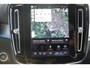 Volvo XC40 B4 211PK Automaat Plus Dark Semi elektrisch wegklapbare trekhaak / Verwarmbare voorruit / Google infotainment / Elektrisch bedienbare bestuurdersstoel met geheugen