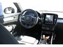 Volvo XC40 B4 211PK Automaat Plus Dark Semi elektrisch wegklapbare trekhaak / Verwarmbare voorruit / Google infotainment / Elektrisch bedienbare bestuurdersstoel met geheugen