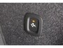 Volvo XC40 B4 211PK Automaat Plus Dark Semi elektrisch wegklapbare trekhaak / Verwarmbare voorruit / Google infotainment / Elektrisch bedienbare bestuurdersstoel met geheugen
