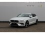 Volvo V60 T6 350PK Plug-in hybrid AWD Plus Bright Long Range / 19" lichtmetalen velgen / Harman Kardon Audio / Adaptieve Cruise Control / Elektrisch verstelbare voorstoelen met geheugen
