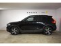 Volvo XC40 T2 129PK Automaat R-Design / Navigatie / Parkeersensoren / Adaptieve Cruise control / R-Design leder-Nubuck bekl. / Dodehoeksensor / Extra getint glas / All season banden