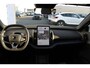 Volvo EX30 Single Motor Extended Range Plus 69 kWh Google Services / 19" lichtmetalen velgen / Parkeer sensoren voor en achter met parkeercamera achter / Adaptieve Cruise Control