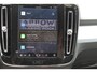 Volvo XC40 B4 211PK Automaat Plus Dark Google Infotainment / Verwarmbare voorruit / Semi elektrisch wegklapbare trekhaak / Elektrisch verstelbare voorstoelen met geheugen op de bestuurdersstoel