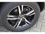 Volvo XC40 B4 211PK Automaat Plus Dark Google Infotainment / Verwarmbare voorruit / Semi elektrisch wegklapbare trekhaak / Elektrisch verstelbare voorstoelen met geheugen op de bestuurdersstoel