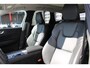 Volvo XC60 T6 350PK Plug-in hybrid AWD Plus Bright Long range / Adaptieve cruise control / Panoramadak / Apple carplay / Parkeersensoren met 360 camera / Elektrische achterklep / Elektrische stoelen met geheugen / Stoel en stuurwielverwarming