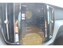 Volvo XC60 T6 350PK Plug-in hybrid AWD Plus Bright Long range / Adaptieve cruise control / Panoramadak / Apple carplay / Parkeersensoren met 360 camera / Elektrische achterklep / Elektrische stoelen met geheugen / Stoel en stuurwielverwarming