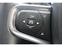 Volvo XC40 B3 177pk Automaat Plus Dark Google infotainment / Elektrisch verstelbare voorstoelen met geheugen voor de bestuurdersstoel / Stoel en stuurwielverwarming/ Harman Kardon Audio
