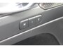 Volvo XC40 B3 177pk Automaat Plus Dark Google infotainment / Elektrisch verstelbare voorstoelen met geheugen voor de bestuurdersstoel / Stoel en stuurwielverwarming/ Harman Kardon Audio