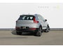Volvo XC40 B3 177pk Automaat Plus Dark Google infotainment / Elektrisch verstelbare voorstoelen met geheugen voor de bestuurdersstoel / Stoel en stuurwielverwarming/ Harman Kardon Audio