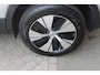 Volvo XC40 B3 177pk Automaat Plus Dark Google infotainment / Elektrisch verstelbare voorstoelen met geheugen voor de bestuurdersstoel / Stoel en stuurwielverwarming/ Harman Kardon Audio