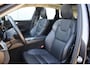 Volvo XC60 T6 350PK Automaat Plug-in Hybrid AWD Plus Bright / Navigatie / Elektrisch glazen schuif-kanteldak / Leren bekleding / Stuur & Stoelverwarming / Elektrische stoelen met geheugen / Elektrische achterklep / Cruise control