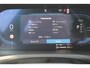 Volvo V60 T6 350PK Autm. Plug-in hybrid AWD Plus Dark Long Range / Google infotainment / Semi elekrisch wegklapbare trekhaak / Verwarmbare voorruit / Elektrisch bedienbare voorstoelen met geheugen / Verwarmbare voorstoelen
