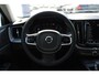 Volvo XC60 T6 Plug-in hybrid AWD Plus Dark Long range / Adaptieve cruise control / Panoramadak / Apple carplay / Parkeersensoren met 360 camera / Elektrische achterklep / Elektrische stoelen met geheugen / Stoel en stuurwielverwarming